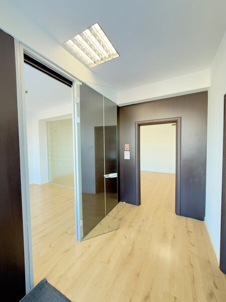 Dorobanti, Beller, spatiu 130 mp, cladire de birouri 2016, centrala termica